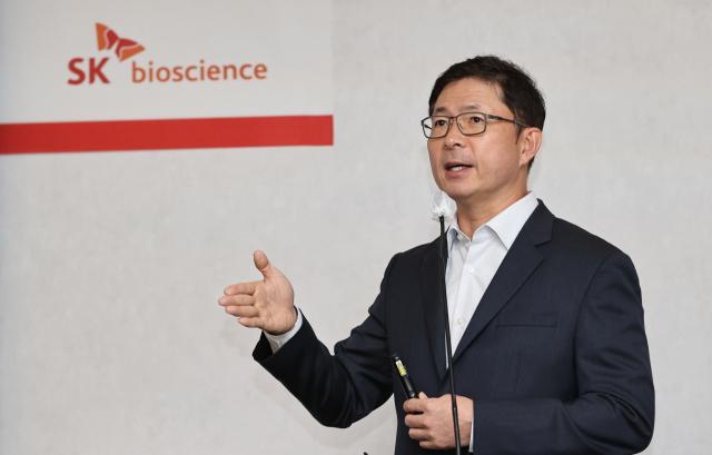 기자간담회를 하고 있는 안재용 사장